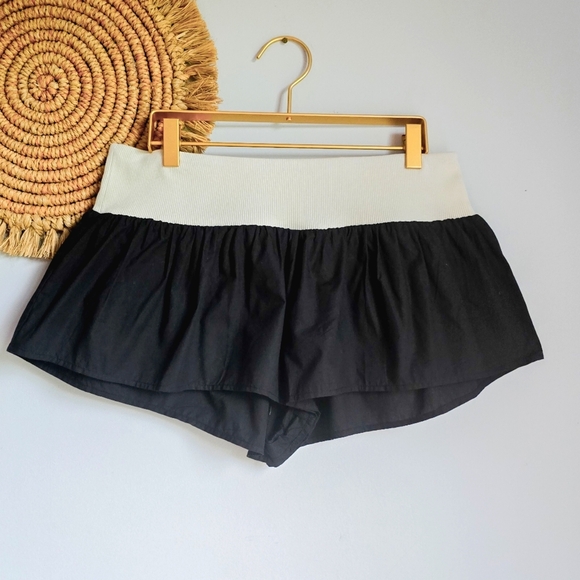 Anthropologie New Black White Colorblock Micro Beach Shorts Womens Size Small - Picture 2 of 11